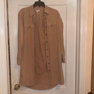 Beautiful brand new women’s/junior long bottoms down shirt